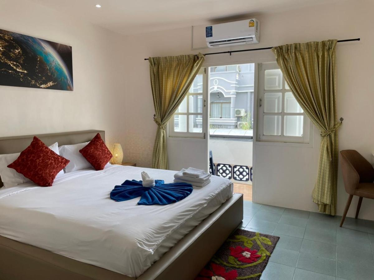 Inn Dulgence Patong Exterior photo